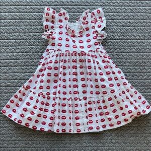 Pink Chicken White Dress with Red Lip Prints, size 3💋